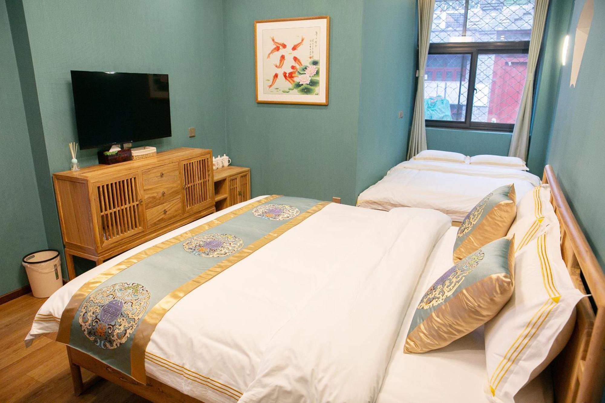 Hotel Rong - Nanluoguxiang Branch 3*