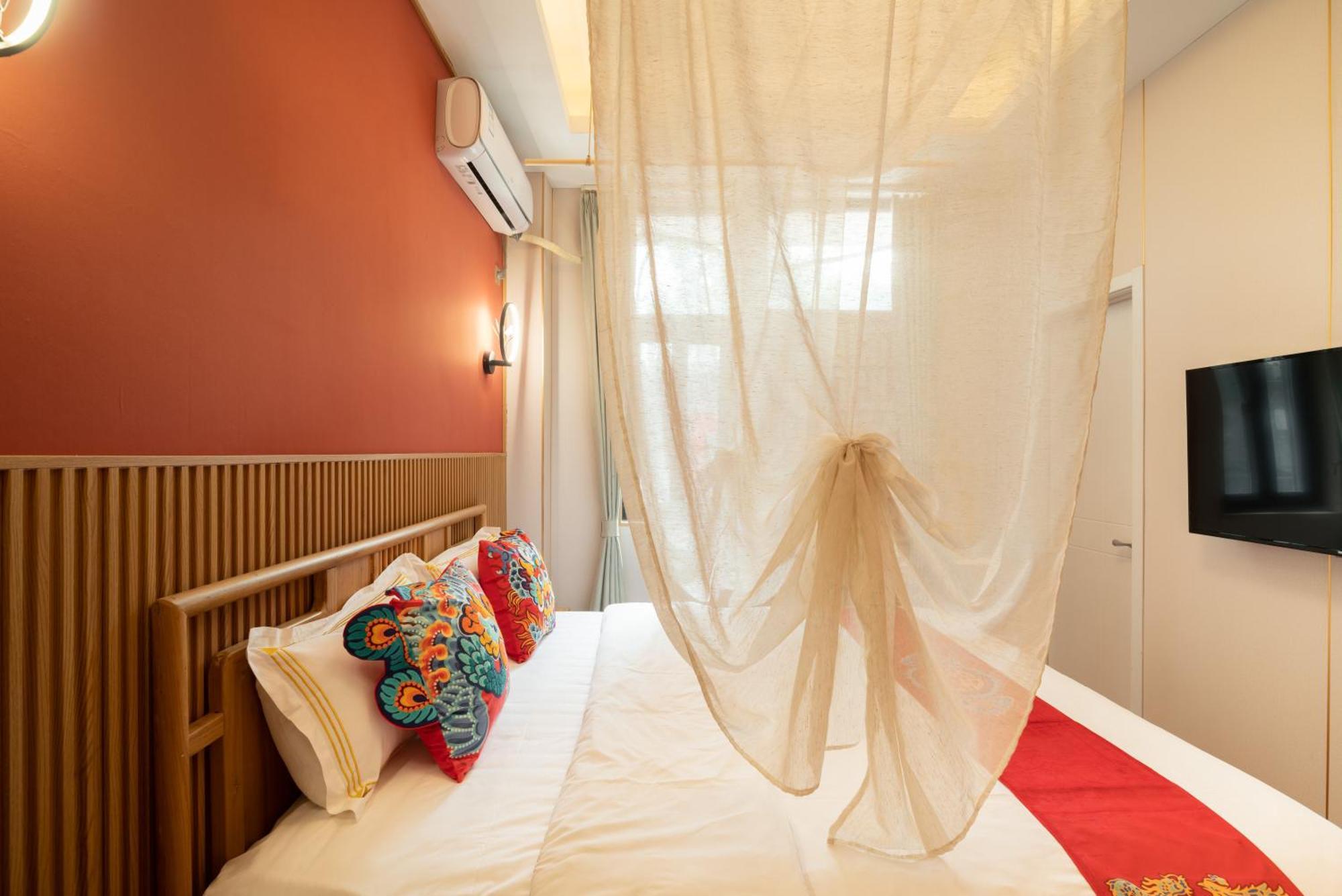 Hotel Rong - Nanluoguxiang Branch 3*